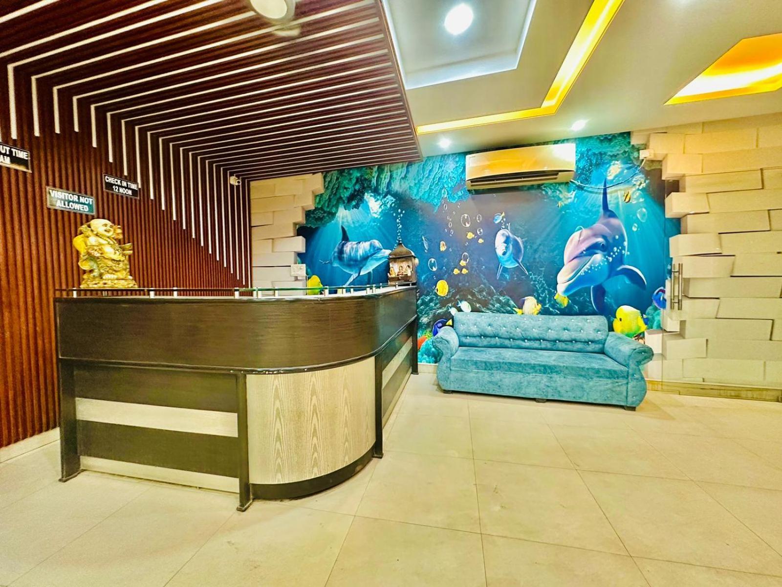Hotel Galaxy Inn Near Delhi International Airport 뉴델리 외부 사진