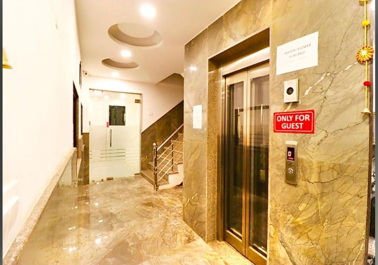 Hotel Galaxy Inn Near Delhi International Airport 뉴델리 외부 사진