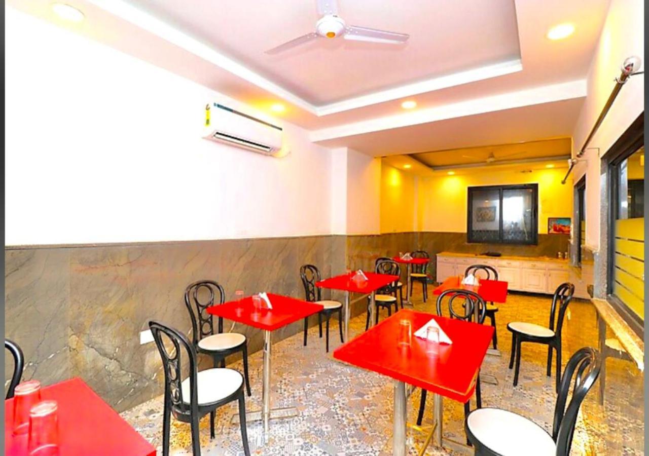 Hotel Galaxy Inn Near Delhi International Airport 뉴델리 외부 사진
